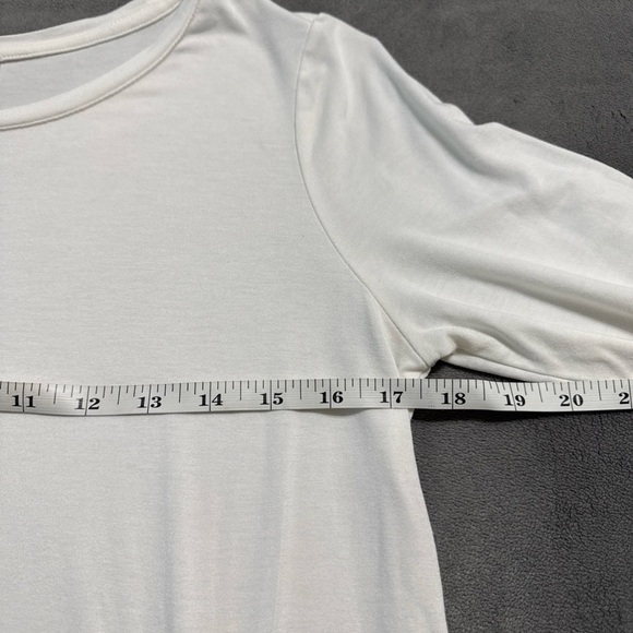 2/15 White Westport Top - Picture 5 of 8